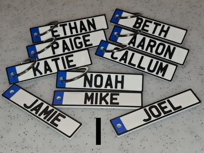 Name key fob (names beginning with I)