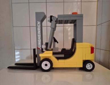 Custom brick Jungheinrich forklift 400%