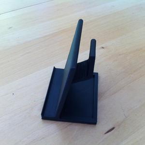BlackBerry z30 desktop cradle / dock with earphone hook