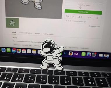 Astronaut keychain