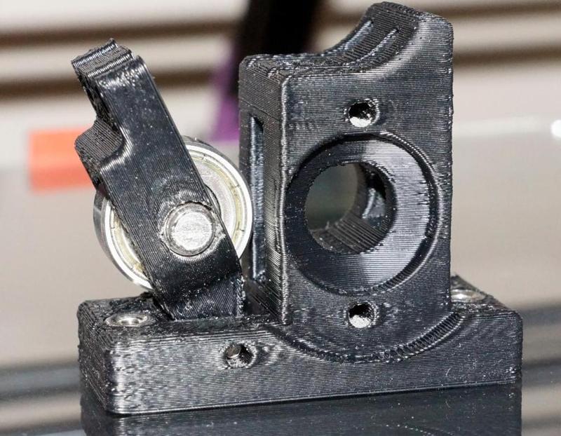  Makergear Extruder mount alternative for 3mm filament