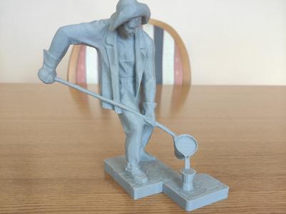 moulder statue 2