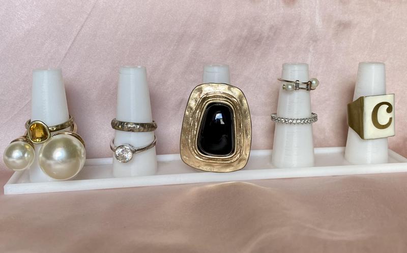 Ring Holder | "Put a ring on It"