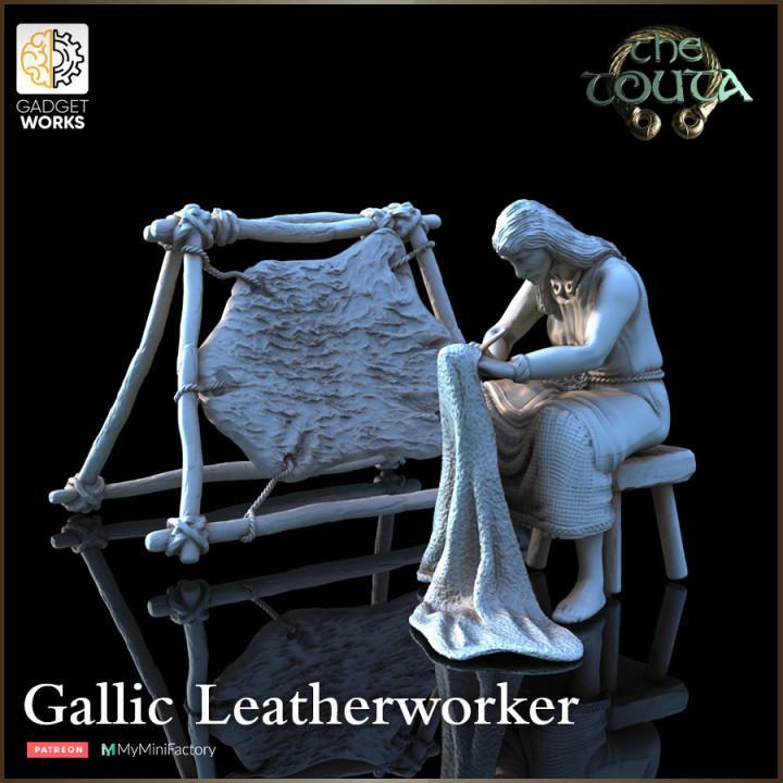 Gaul Leatherworker with Tanning frame - The Touta