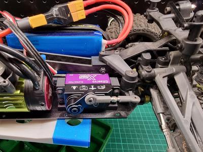 low profile servo mount for Rlaarlo omni terminator