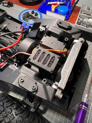 Vanquish VS4-10 servo mount reciever box