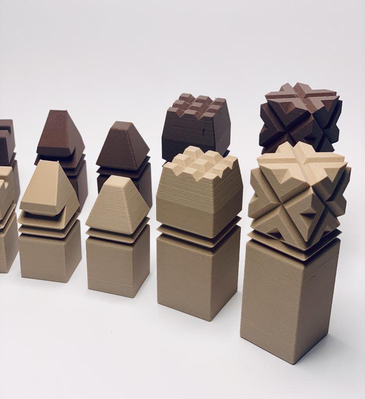 Chess pieces according to wooden patterns