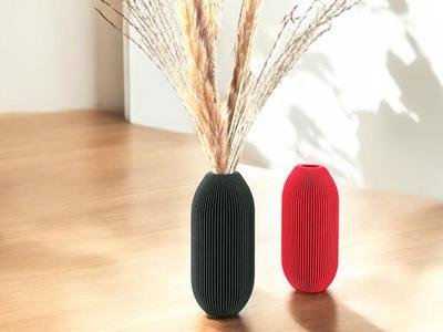 Ribbed Vase for Dried Flowers