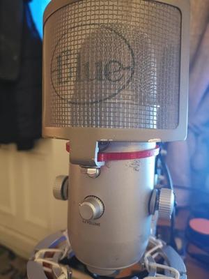 Blue Yeti - Pop Shield mount