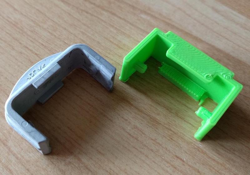 Dishwasher tray end stop