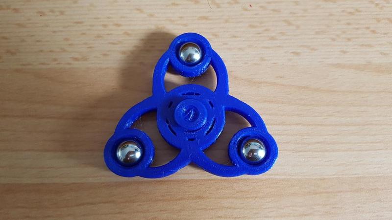 R188_Tri-Ball_Spinner_Remix