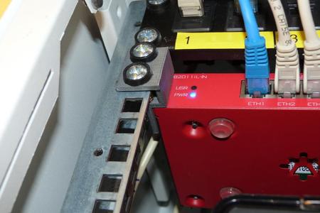 Mikrotik 2011 holder 10'' rack