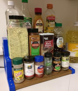 Stable Spice Shelf