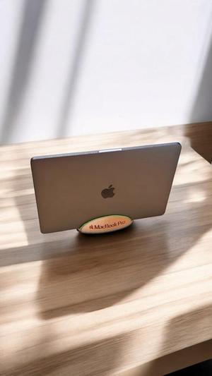 MacBook Pro Stand