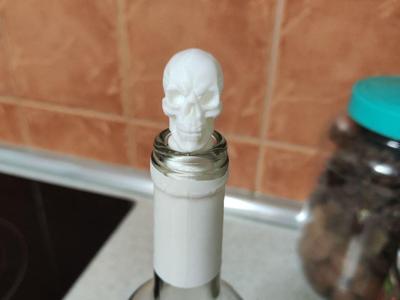 skull wine bottle stopper