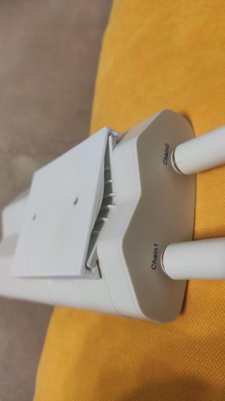 UniFi AP OUTDOOR Mount Attaching