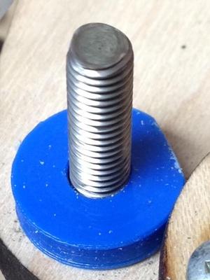 Z threaded rod anti-rattle bushing for MakerFarm Prusa i3