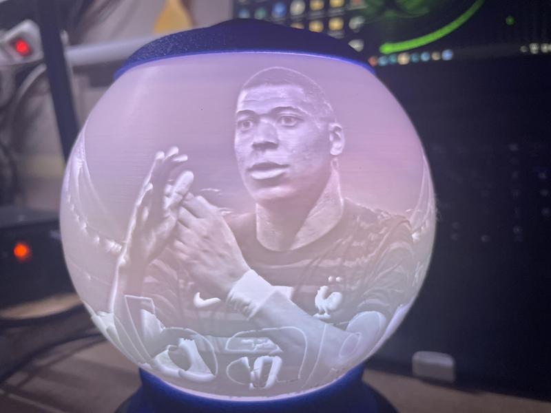 Mbappe litho sphere