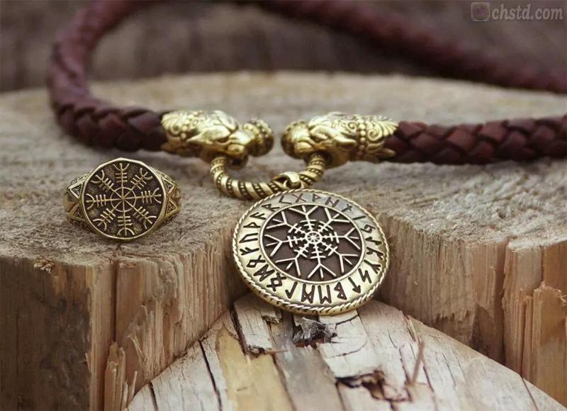 Distinctive Viking Necklace  2019