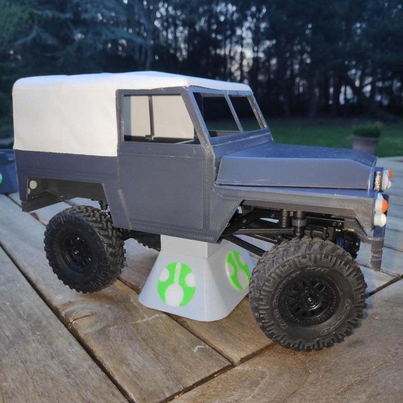 AXIAL Racing RC SCX24 Stand chassis support with Axial logo