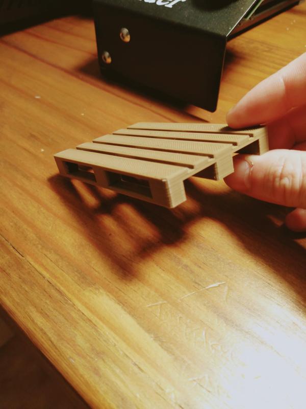 Pallet (CE)