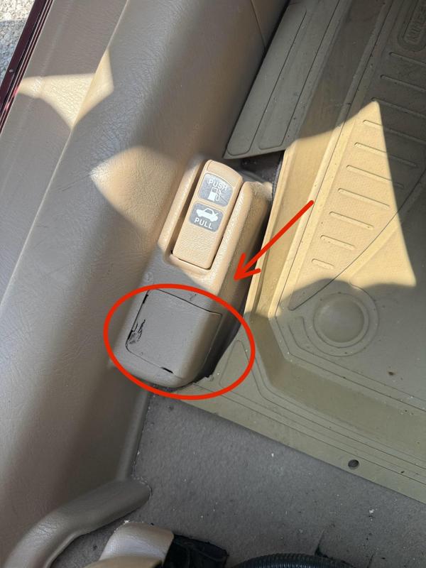 Civic Vtec 2 fuel tank button side cover