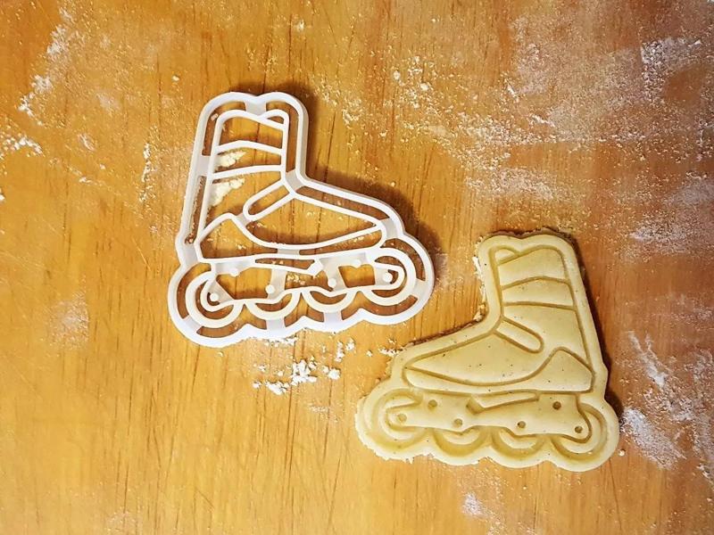 Inline roller skate cookie cutter