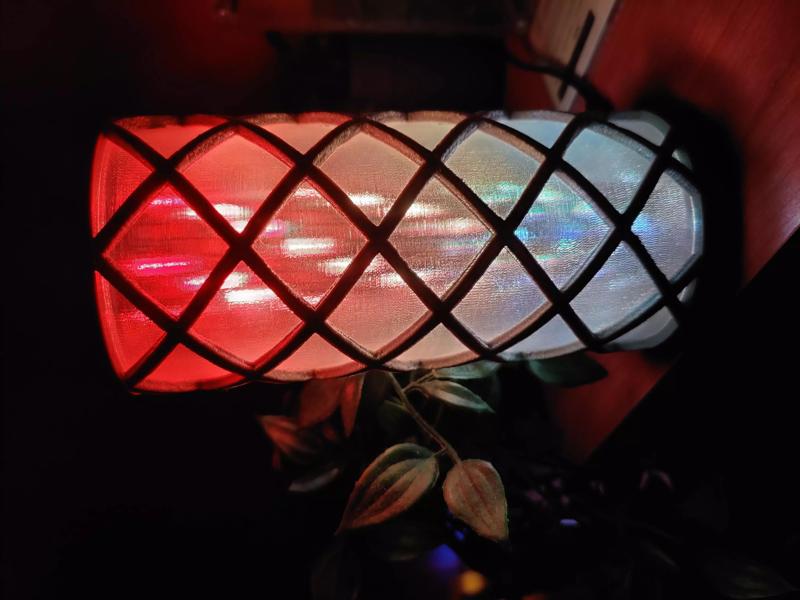 Wire helix lamp