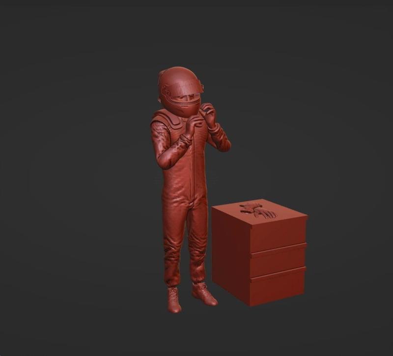 F1 FIGURE, HELMET, SUIT MODERN F1