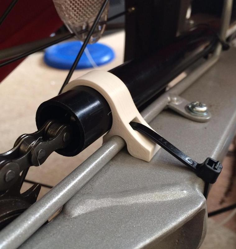 Weehoo iGO Turbo 2015 Bicycle Trailer - chain enclosure mount