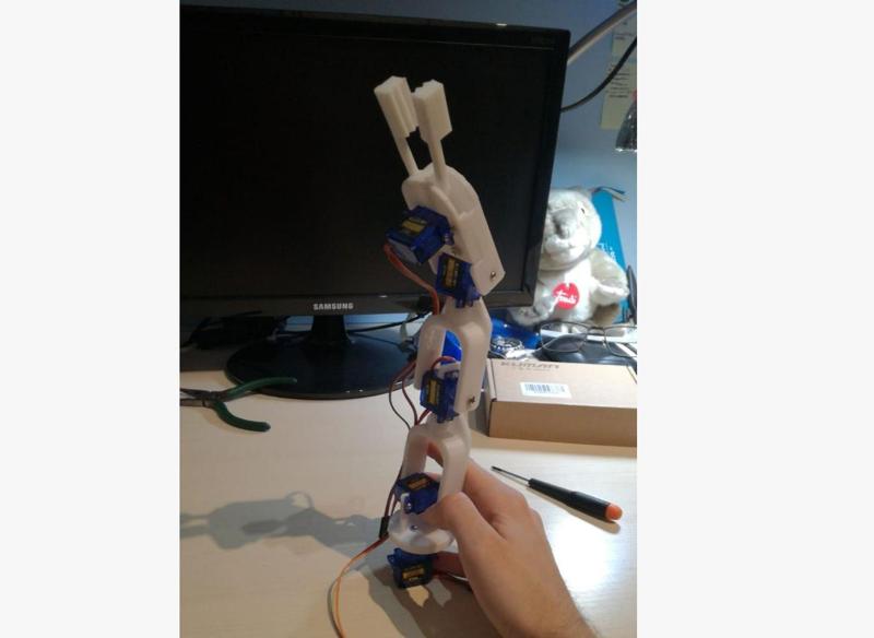 Robotic Arm - 4 DOF