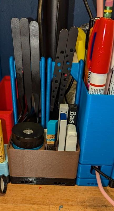 gridfinity pencil sharpener, eraser, and mechanical pencell lead