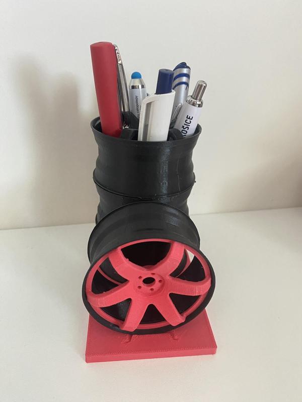 Wheels Pen Holder