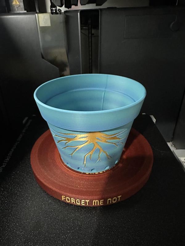 Root Plant Pot and Plate (Commercial License)