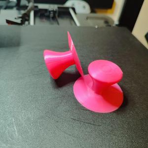 Handle with wide base