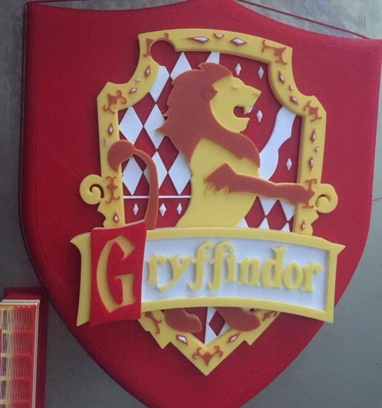 Gryffindor House Shield - Harry Potter