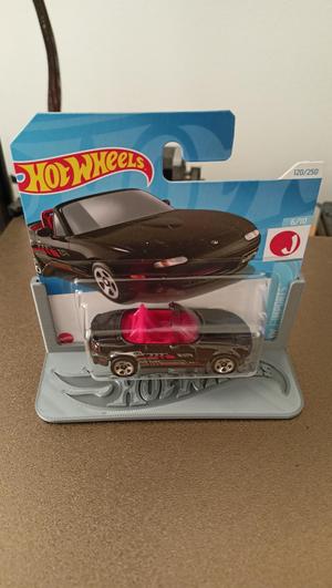 HotWheels stand 109mm