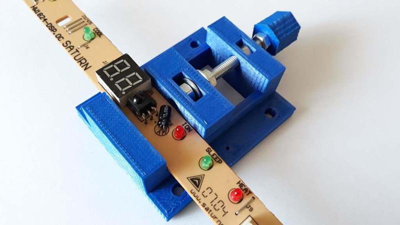 3D PRINTED MINI VICE