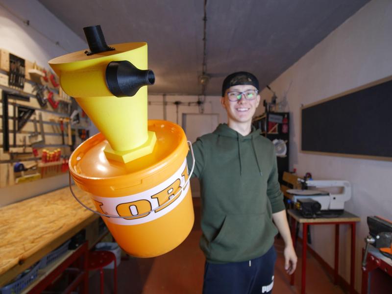 Big Cyclone Separator For a Vacuum Cleaner