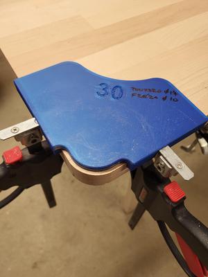 Router jig - Outer radius + Bosch track clamps mounting points