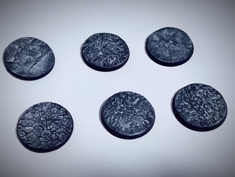 TERRAIN BASES 25MM FOR TABLETOP