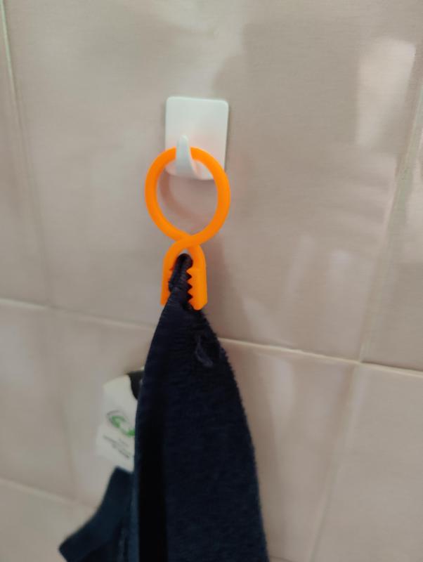 Towel clip / hanger