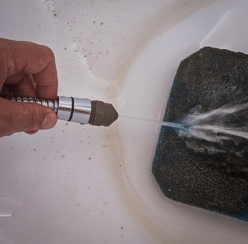 Pressure shower nozzle with 1/2 NPT thread