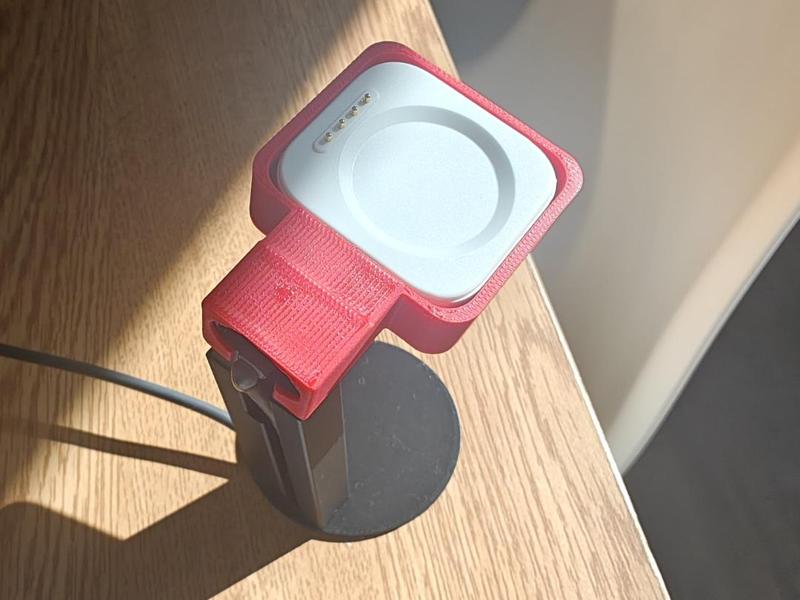 Self-Locking OnePlus Watch 2 Stand