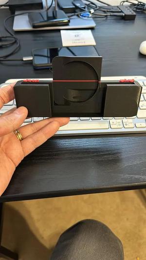 Magsafe holder for car   
