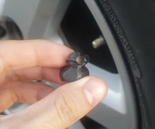 TAPA PARA LLANTAS DE PATO DE HULE   