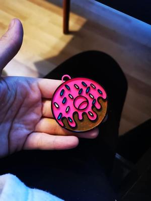 Donut keychain & magnet