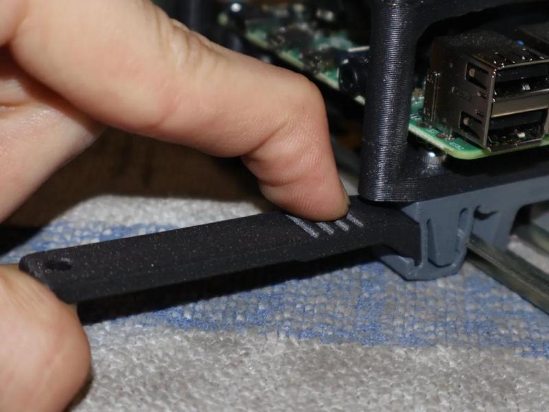 DIN rail clip unlocker   