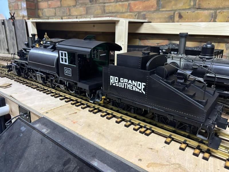 1:20.3 Sloped Back Tender Body