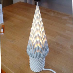 Honeycomb Uplit Christmas Tree